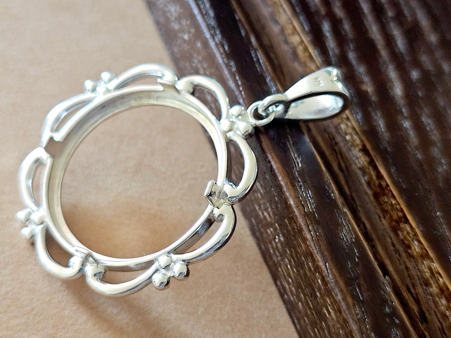 925 Sterling Silver Scalloped Bezel for 24mm Quarters 25 Cents Coins