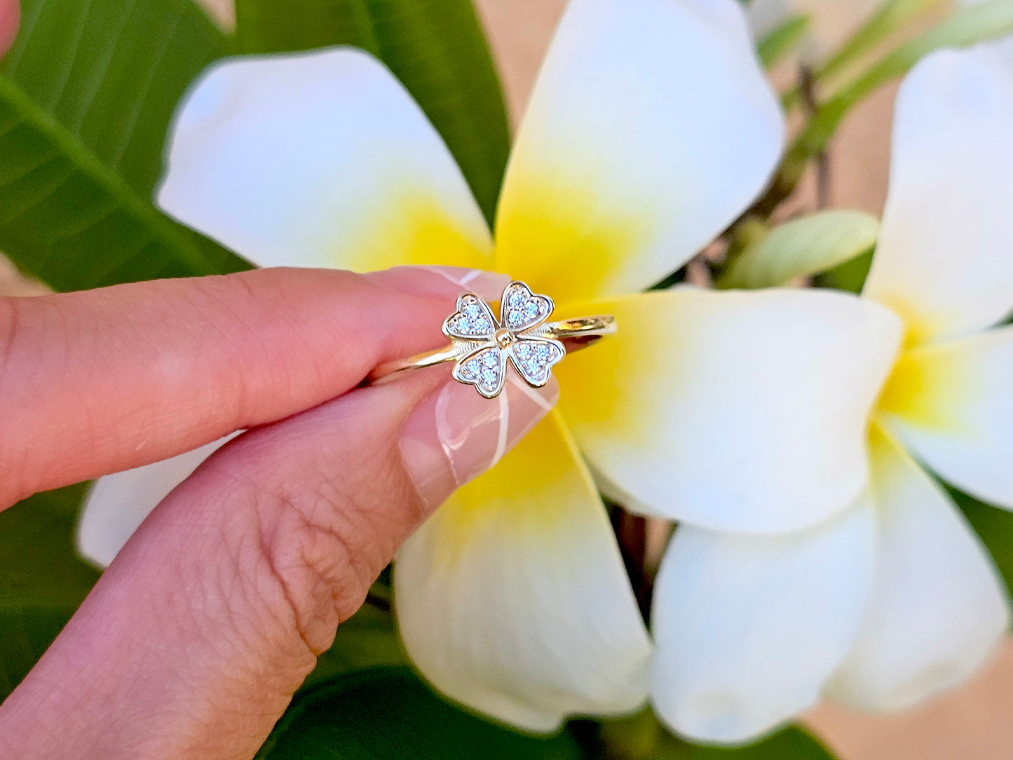14K Solid Yellow Gold Four Leaf Clover Ring Band with CZ Stones