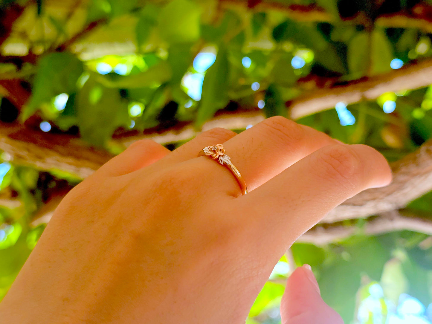 14K Solid Gold Small Flower Ring Band with CZ Stone