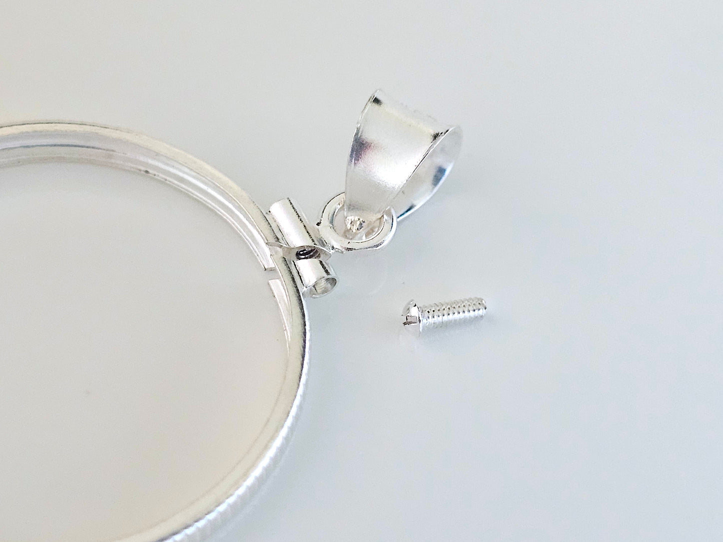 925 Sterling Silver Screw Top Simple Bezel for 26mm Susan B Anthony Sacagawea Dollar Coins
