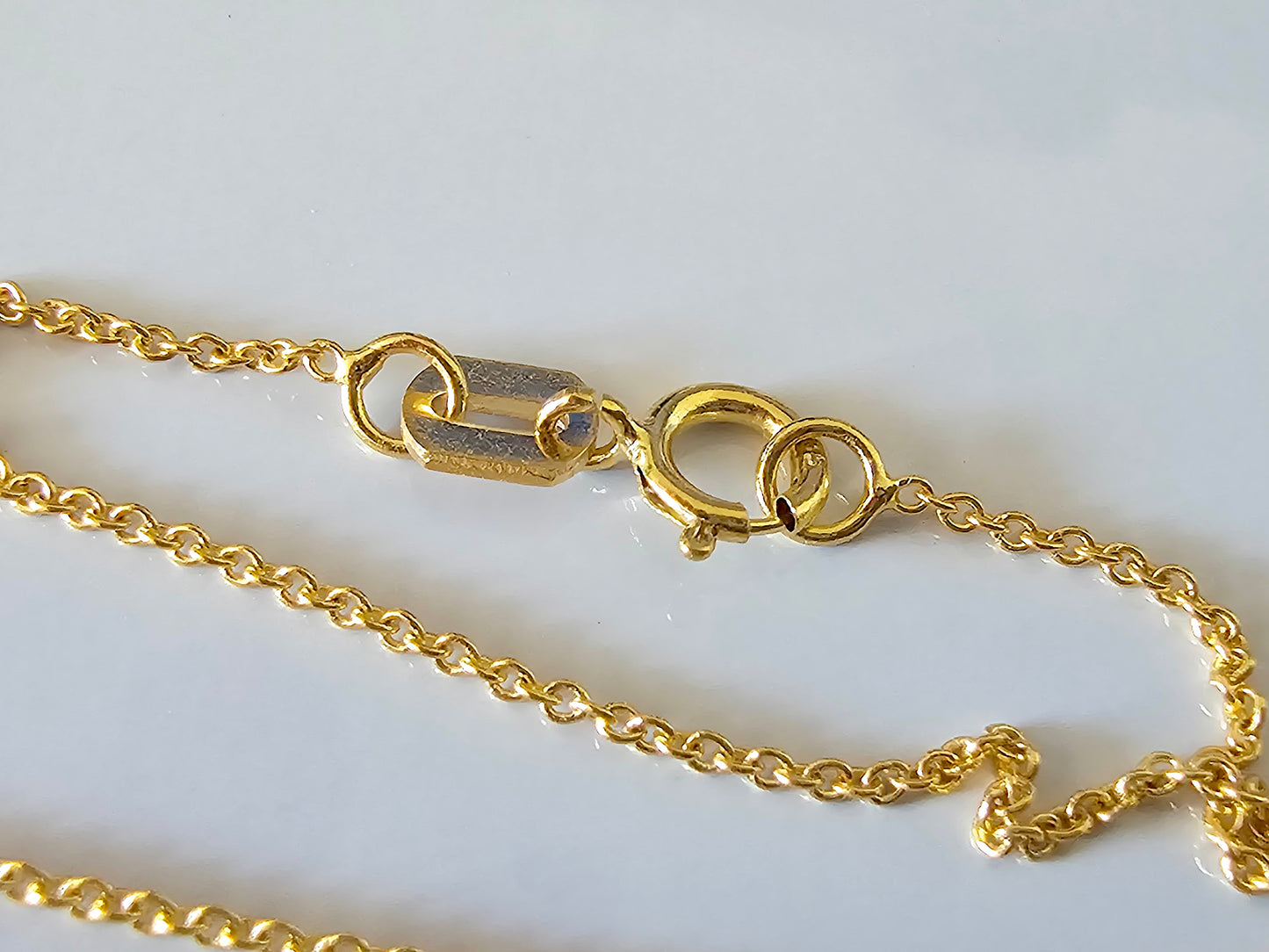 10K Solid Yellow Gold Name Pendant Necklace with Heart Bow Banner