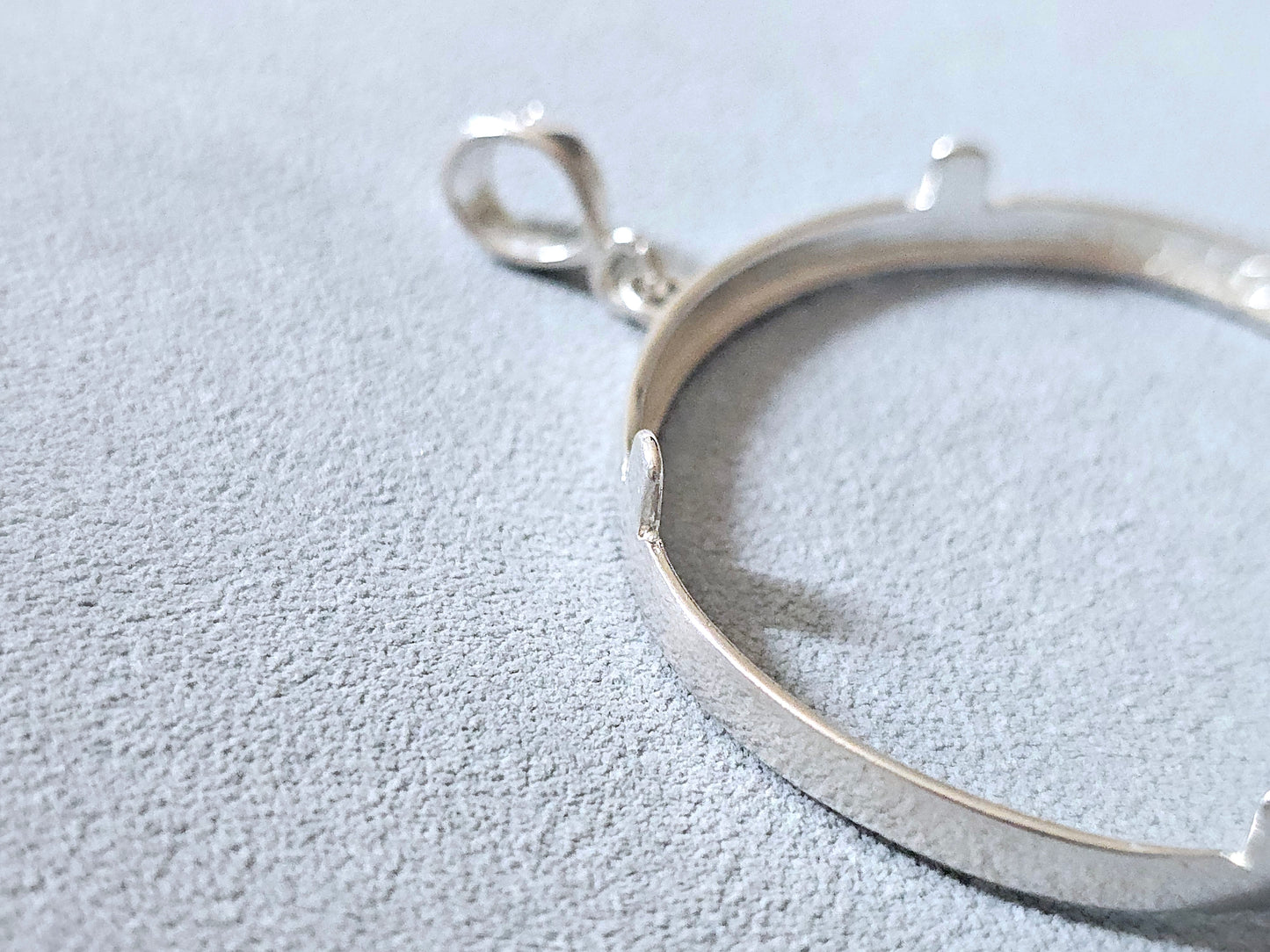 925 Sterling Silver Prong Back Diamond Cut Bezel for 39mm 1 oz Silver Rounds Casino Chips Mexican Cien Pesos Coins