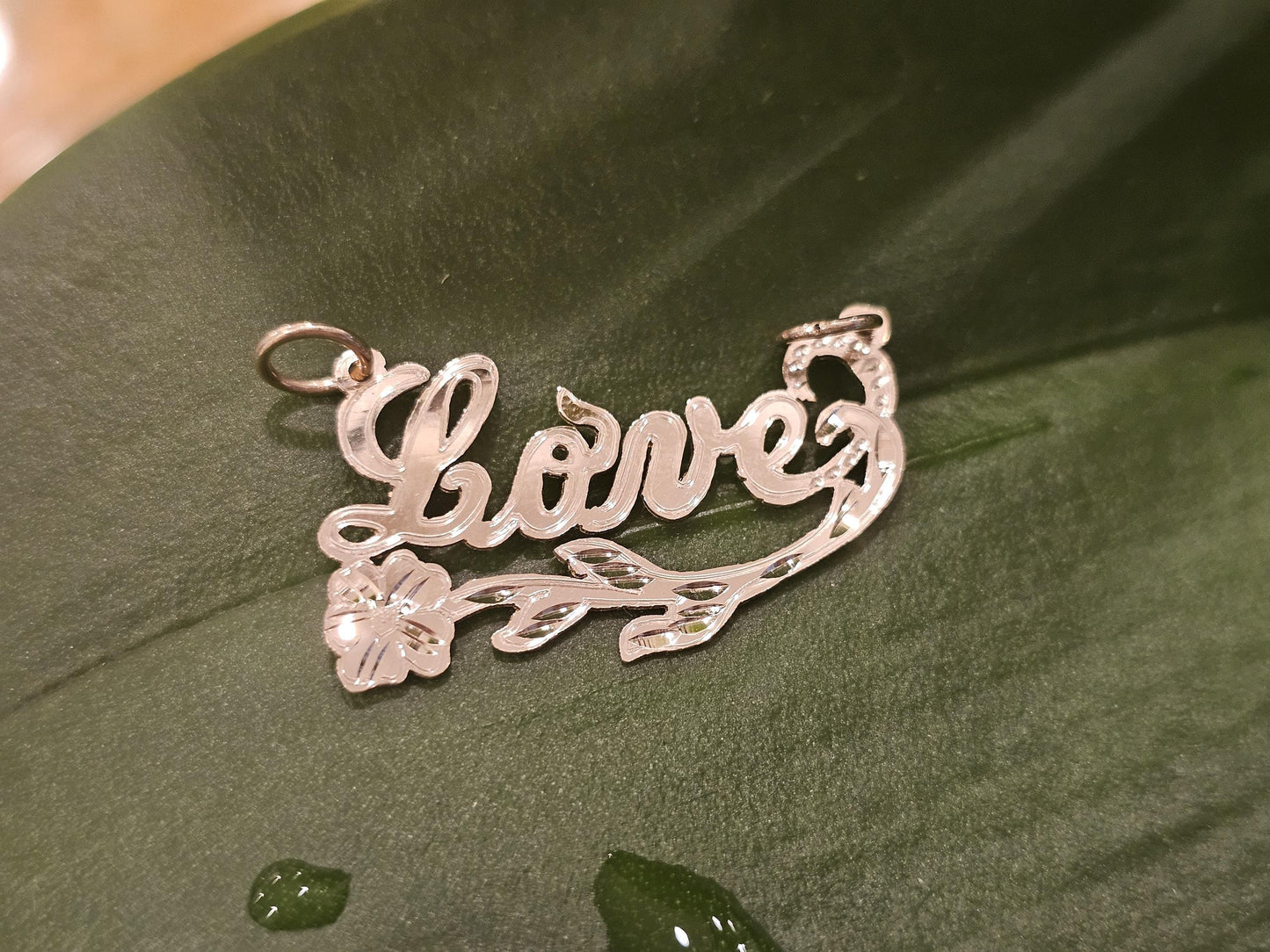 10K Solid Yellow Gold Name Pendant Necklace with Rose Design