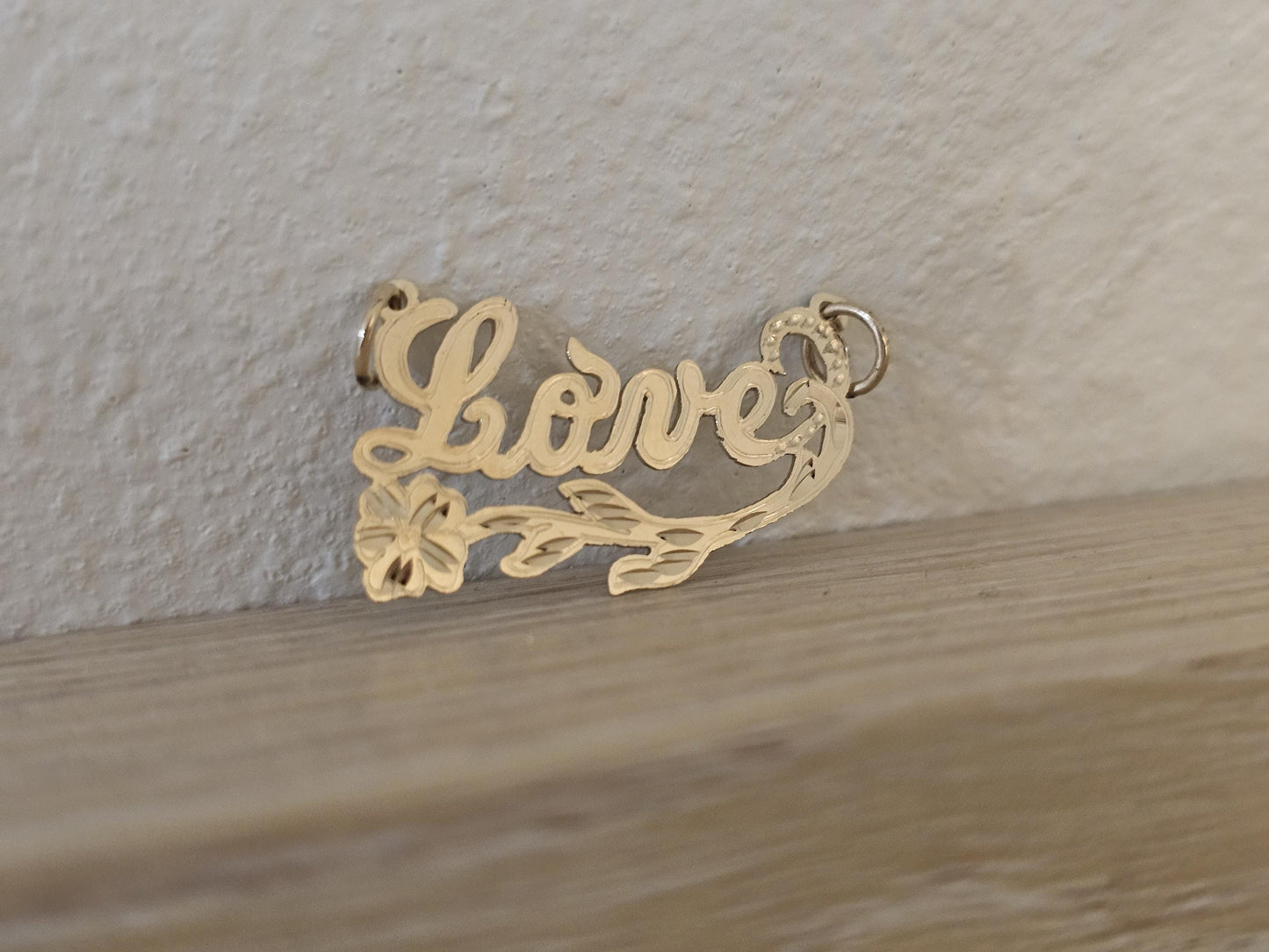 10K Solid Yellow Gold Name Pendant Necklace with Rose Design
