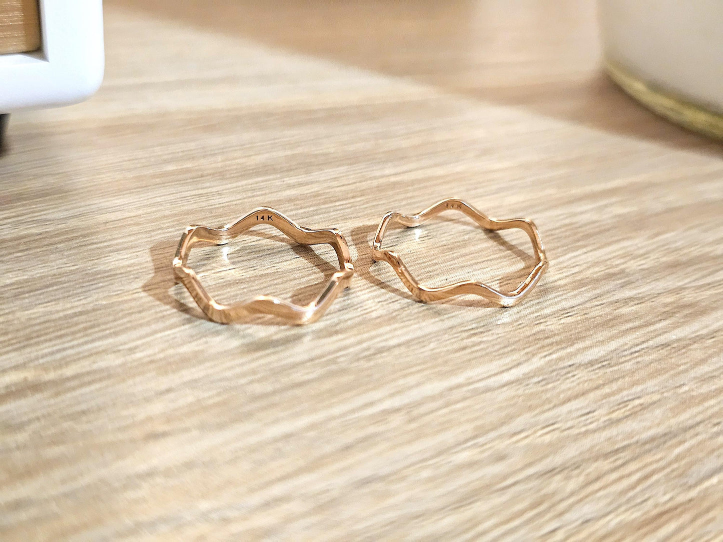 14K Solid Gold Handmade Wavy Curves Ring Band