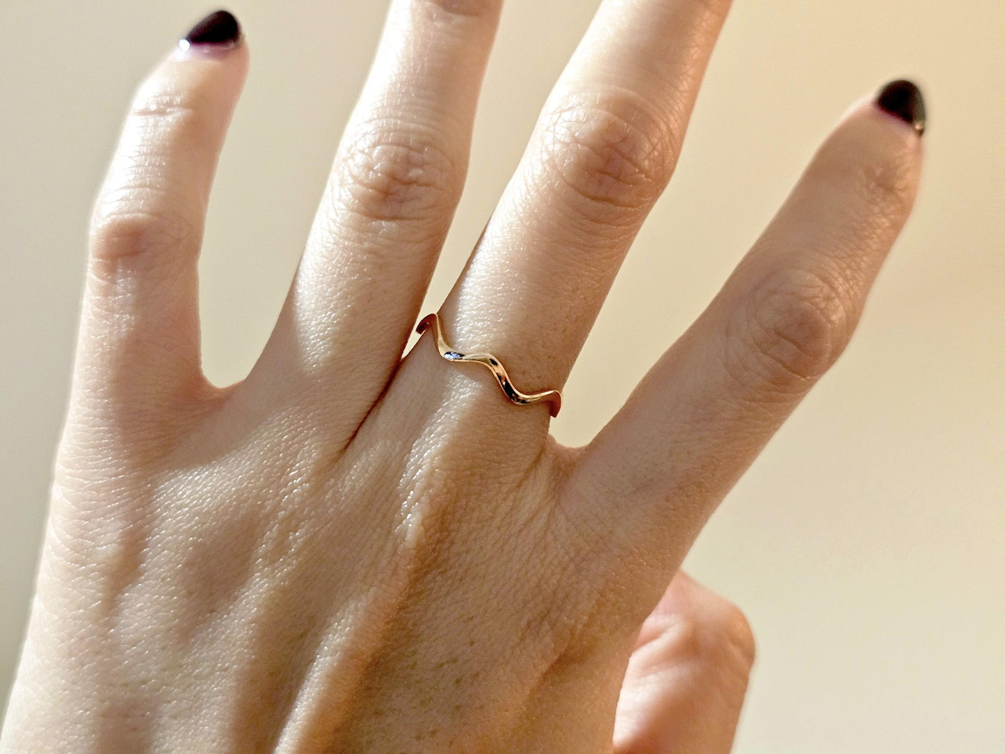 14K Solid Gold Handmade Wavy Curves Ring Band