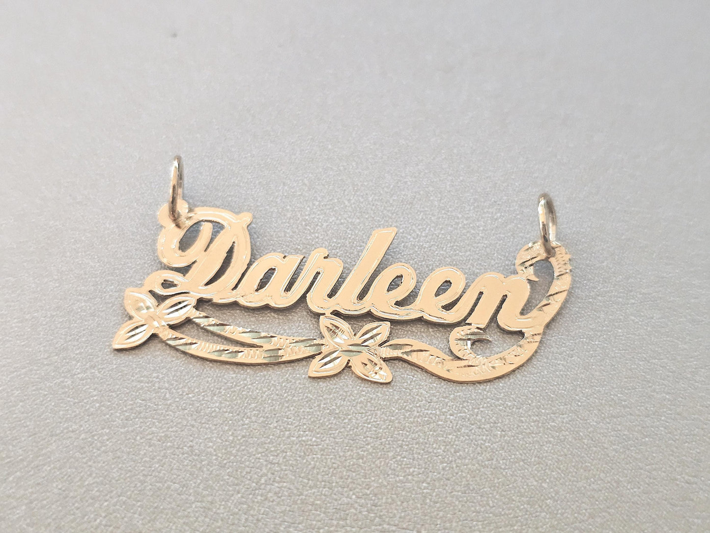 10K Solid Yellow Gold Name Pendant Necklace with Double Flower Ribbon