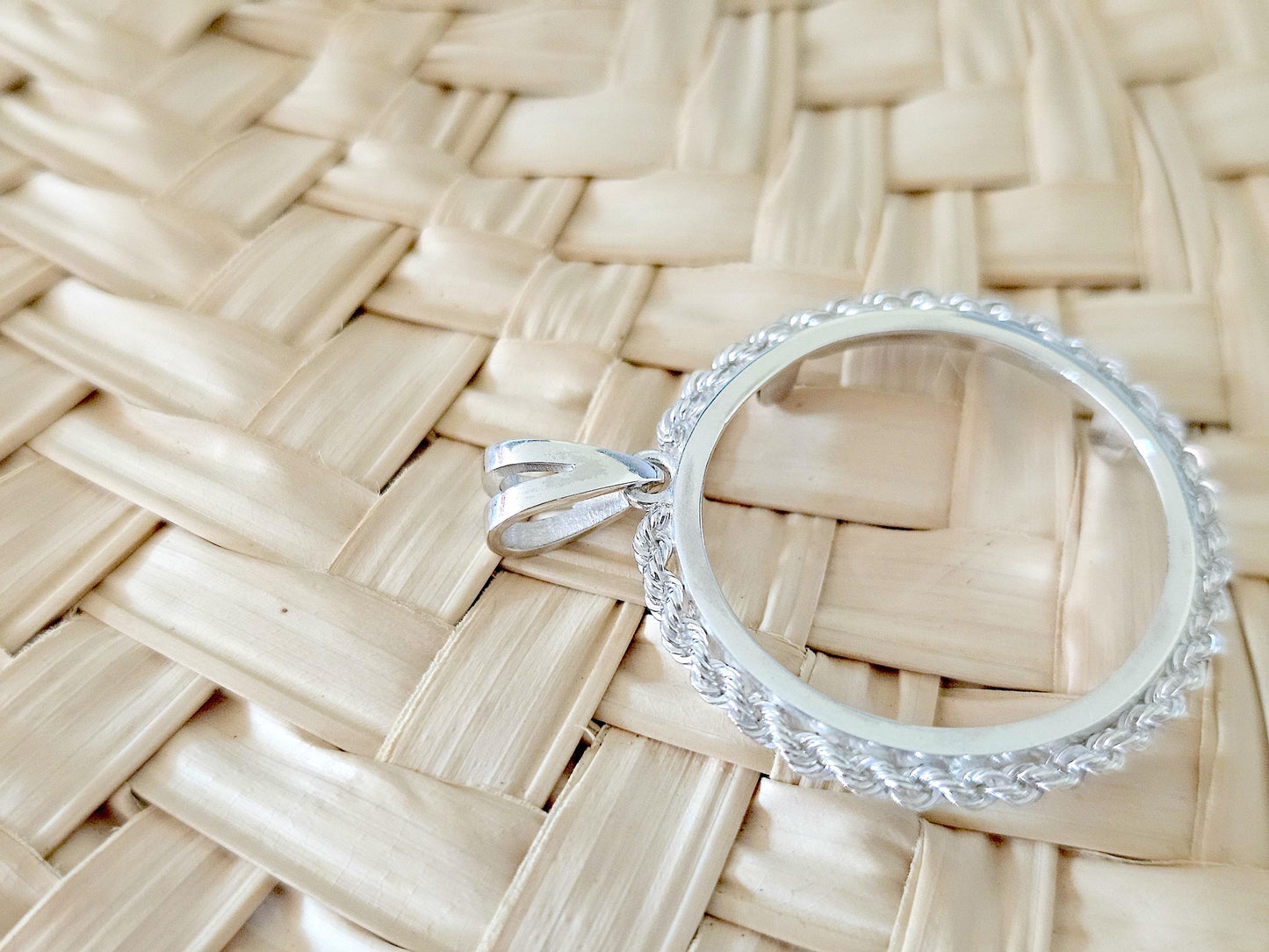 925 Sterling Silver Rope Edge Bezel for 26mm Susan B Anthony Sacagawea Dollar Coins