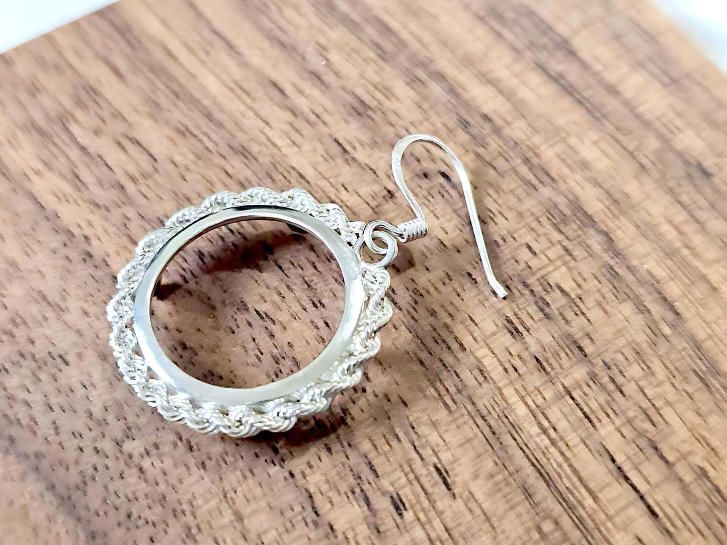 925 Sterling Silver Prong Back Rope Edge Bezel Earring for 18mm Dime 10 Cent Coins