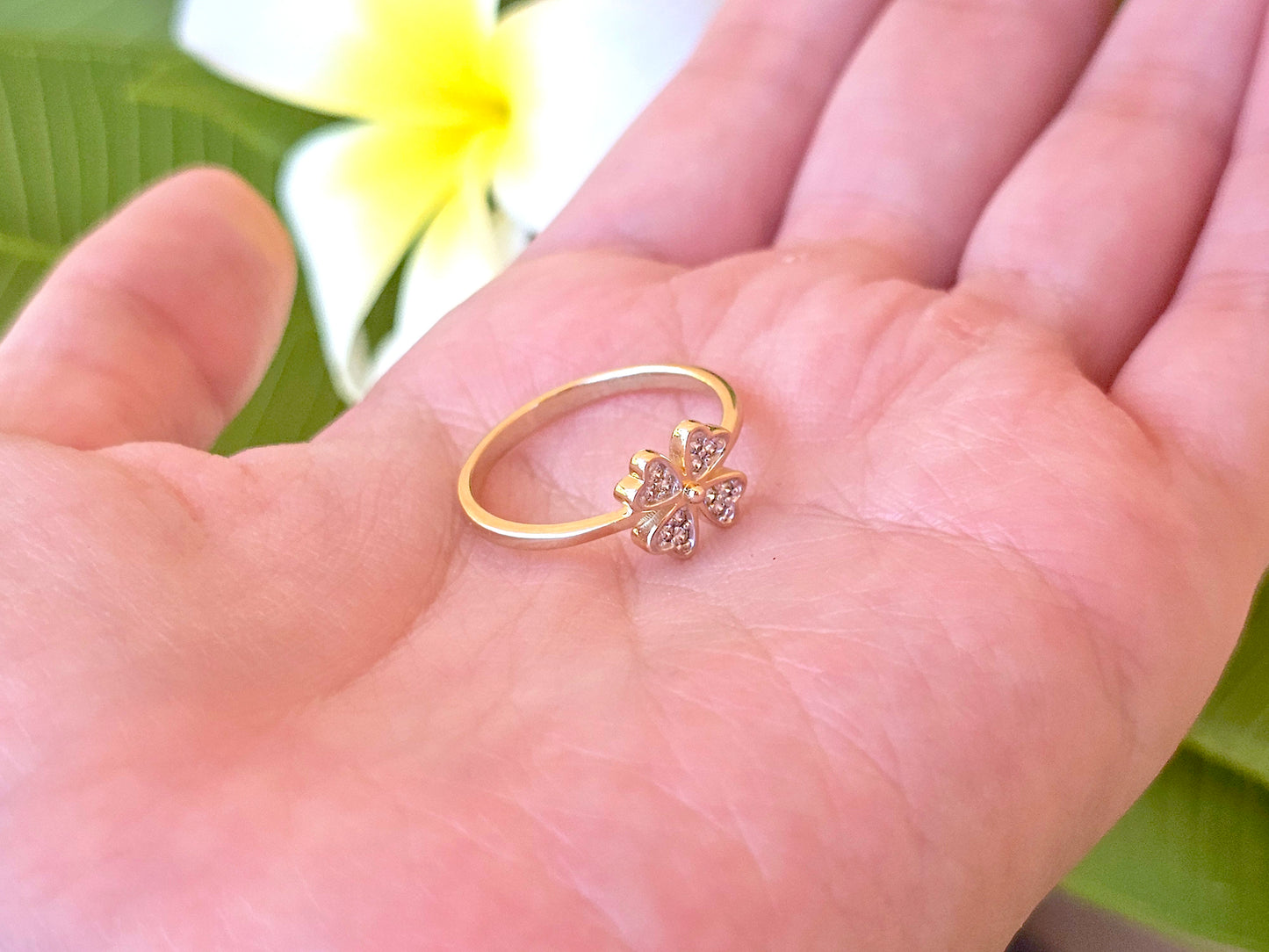14K Solid Yellow Gold Four Leaf Clover Ring Band with CZ Stones
