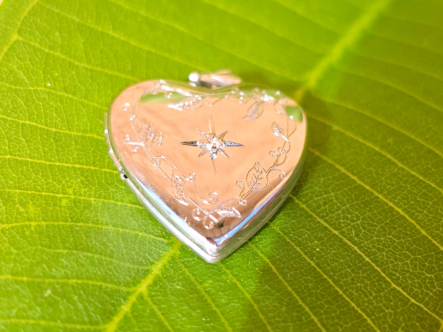 925 Sterling Silver Diamond Heart Locket Pendant with Engraved Star