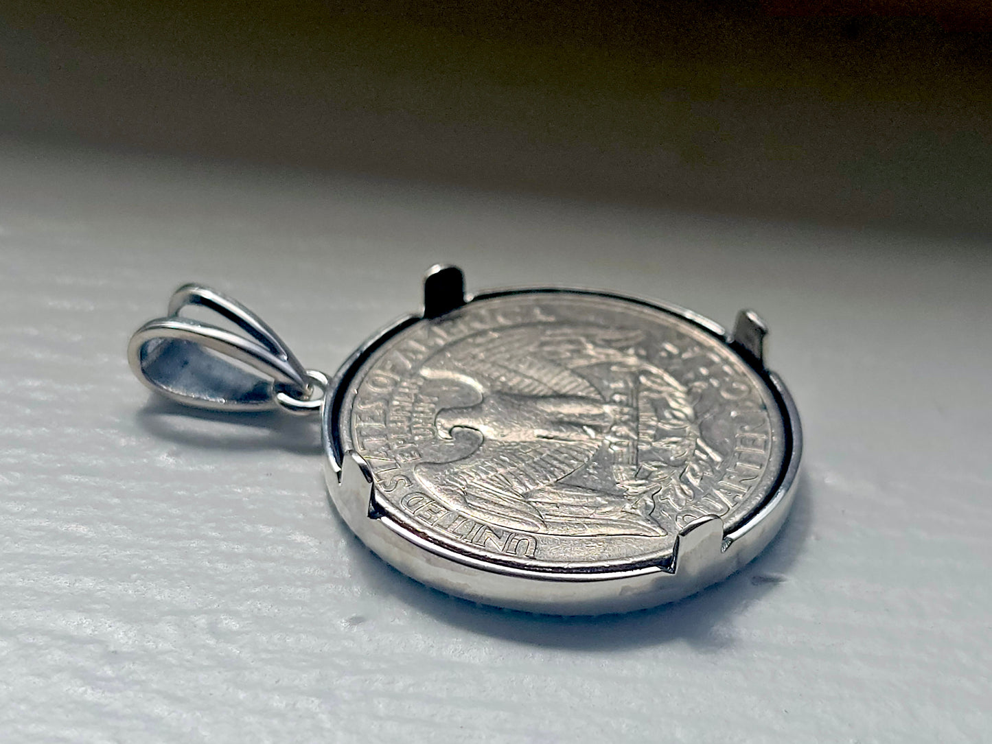 925 Sterling Silver Prong Back Illusion Edge Bezel for 24mm Quarters 25 Cents Coins