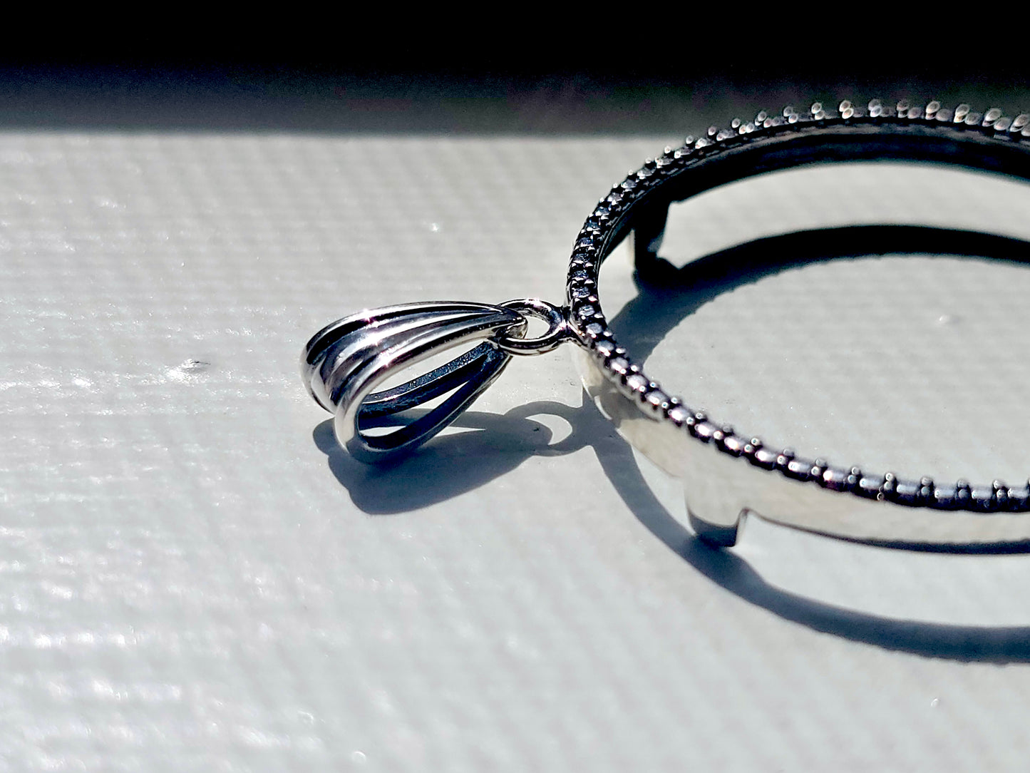 925 Sterling Silver Prong Back Illusion Edge Bezel for 30mm Half Dollar 50 Cents Coins