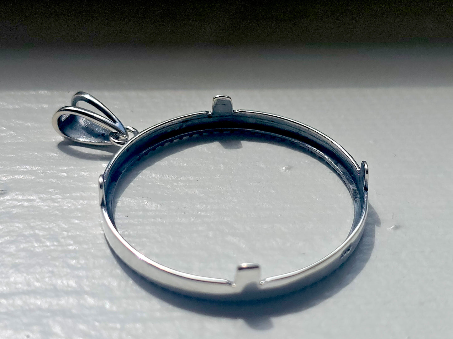925 Sterling Silver Prong Back Illusion Edge Bezel for 30mm Half Dollar 50 Cents Coins