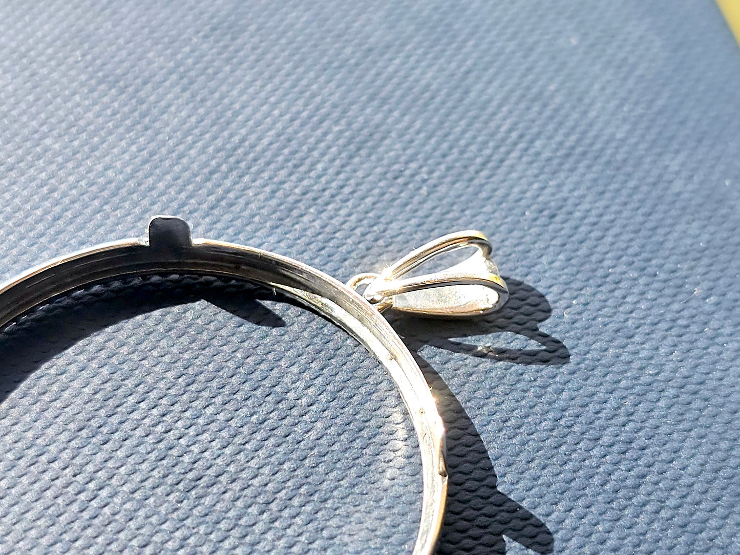 925 Sterling Silver Prong Back Illusion Edge Bezel for 36mm Coins