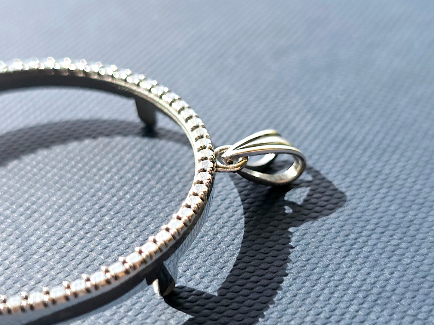 925 Sterling Silver Prong Back Illusion Edge Bezel for 38mm 1 Dollar Coins