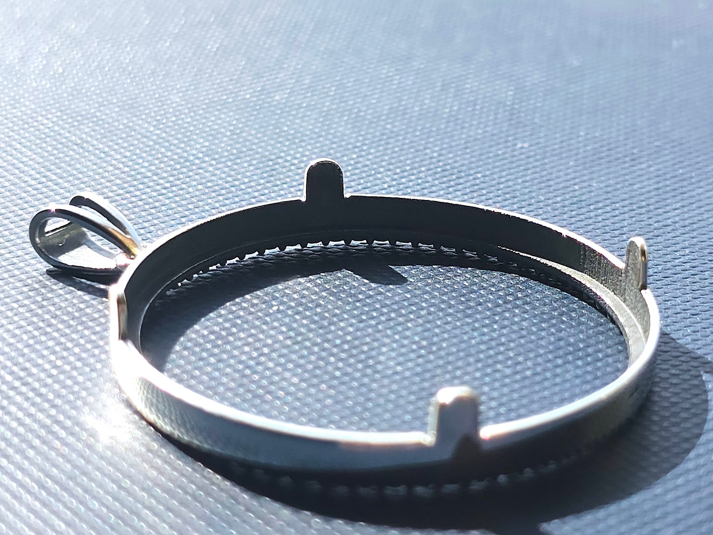 925 Sterling Silver Prong Back Illusion Edge Bezel for 38mm 1 Dollar Coins