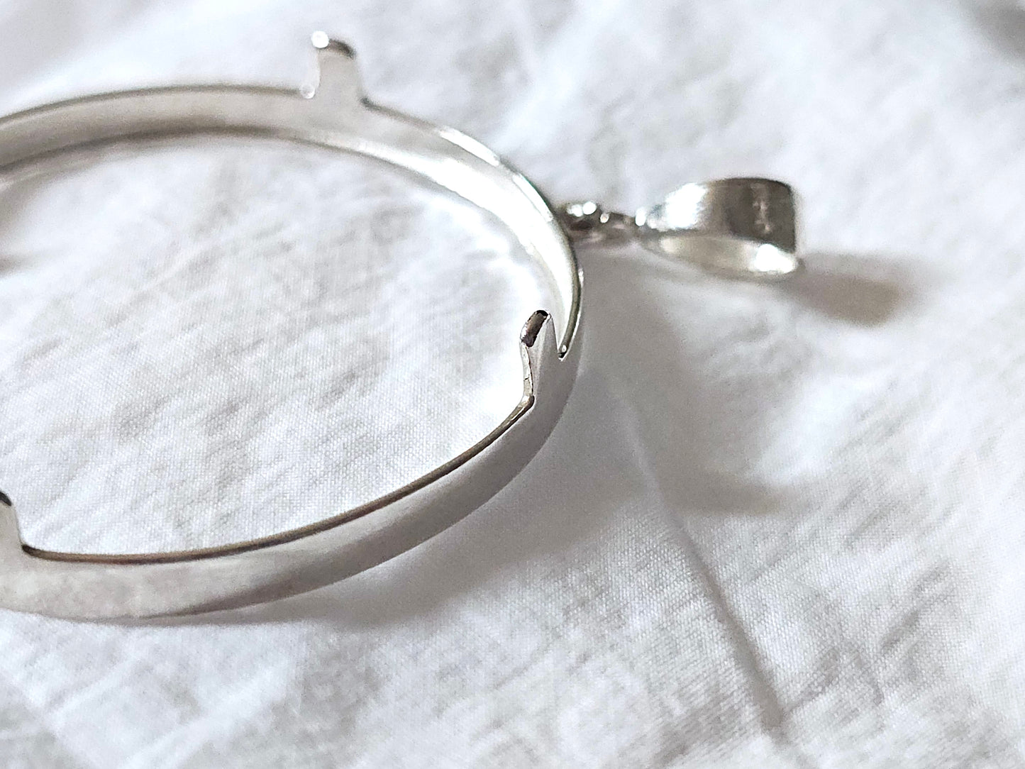 925 Sterling Silver Prong Back Diamond Cut Bezel for 38mm 1 Dollar Coins