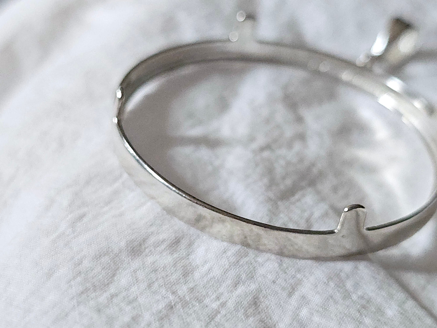 925 Sterling Silver Prong Back Diamond Cut Bezel for 38mm 1 Dollar Coins