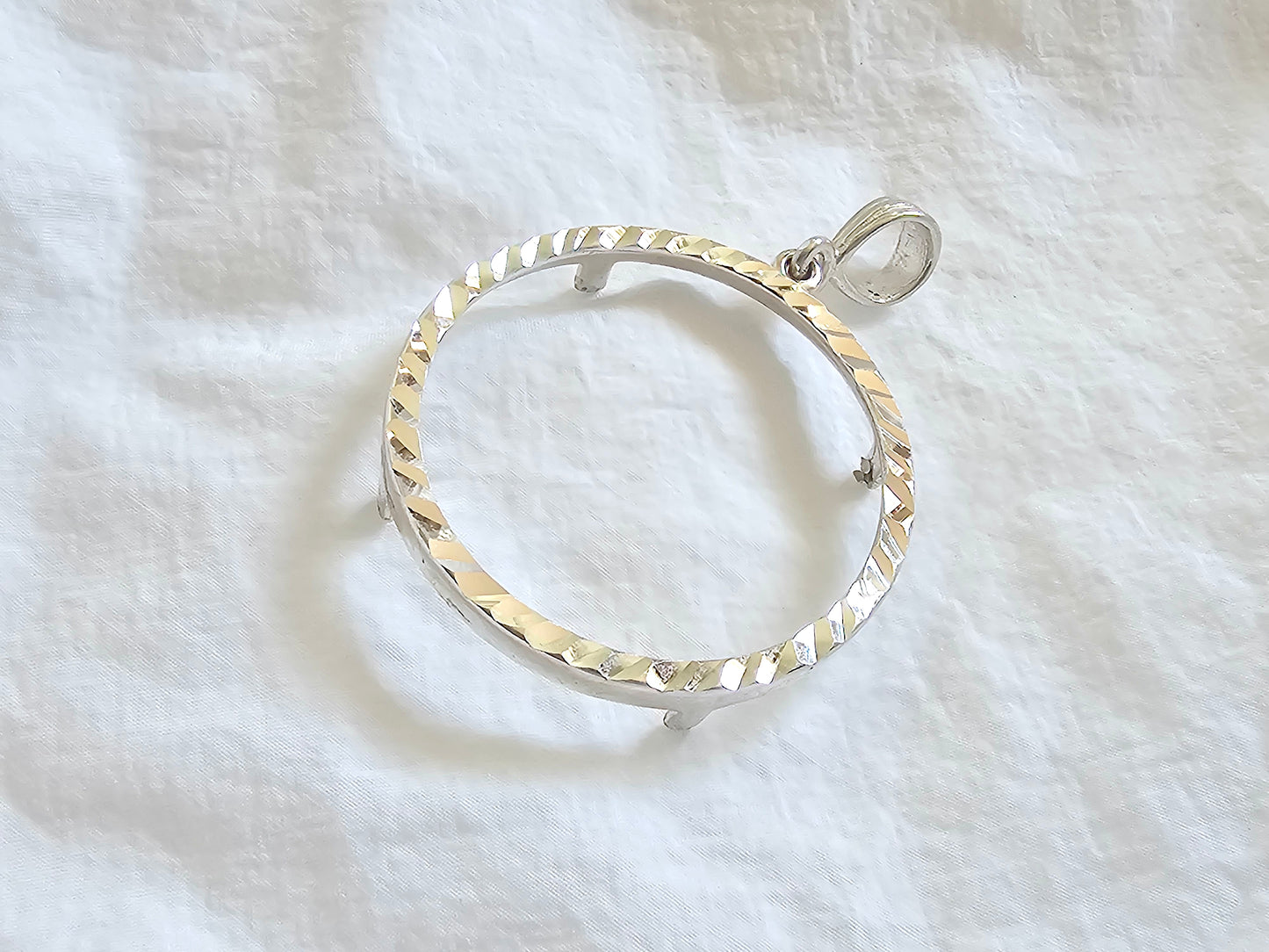 925 Sterling Silver Prong Back Diamond Cut Bezel for 30mm 50 Cent Coins