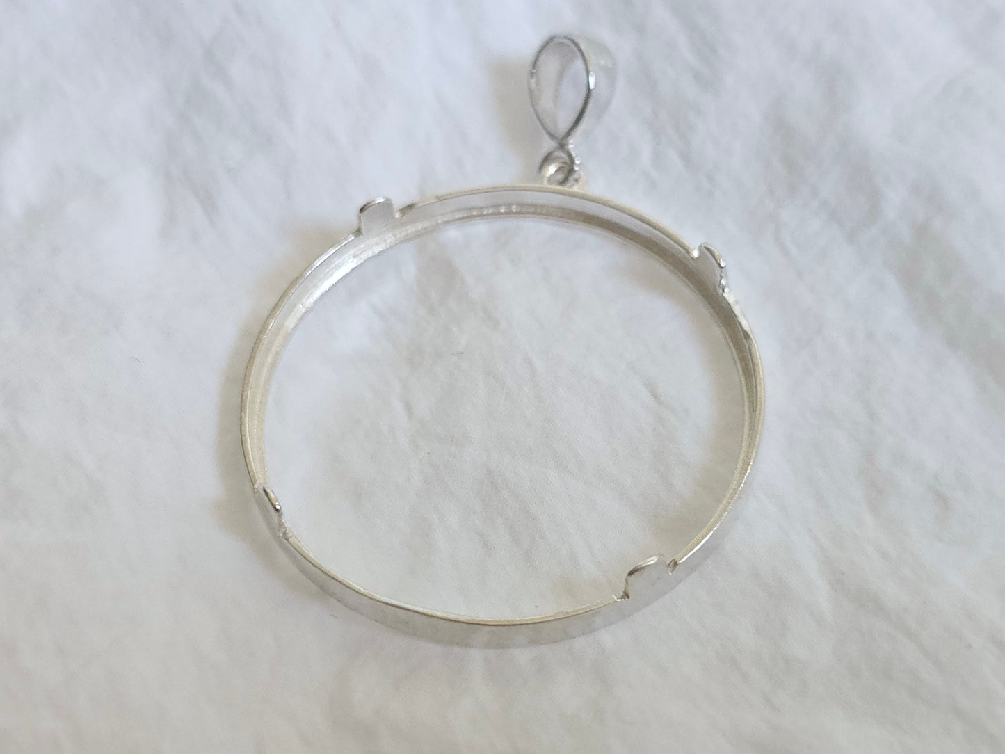 925 Sterling Silver Prong Back Diamond Cut Bezel for 34mm Mexican 1 Peso Coins