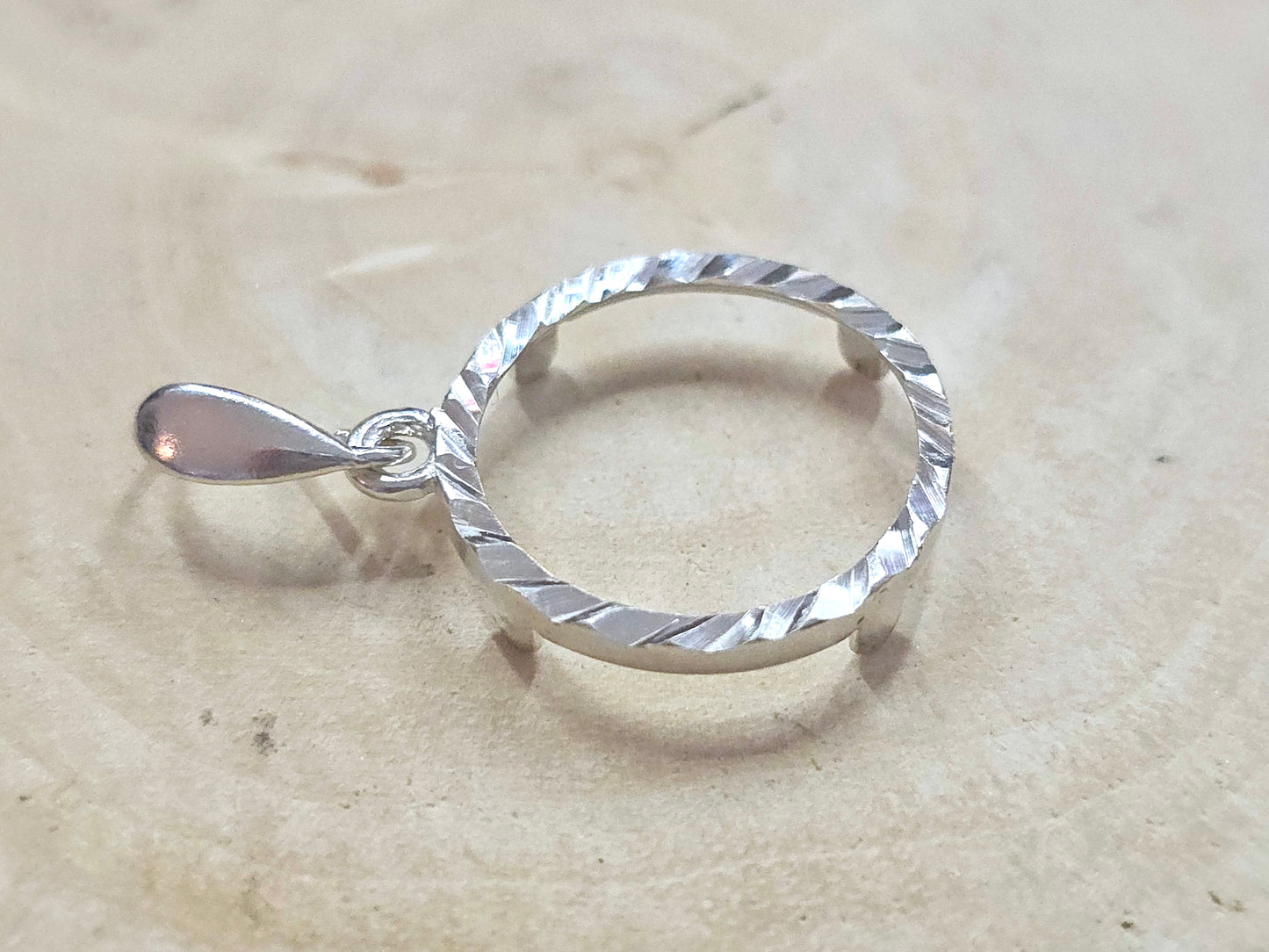 925 Sterling Silver Prong Back Diamond Cut Bezel for 18mm Dime 10 Cent Coins