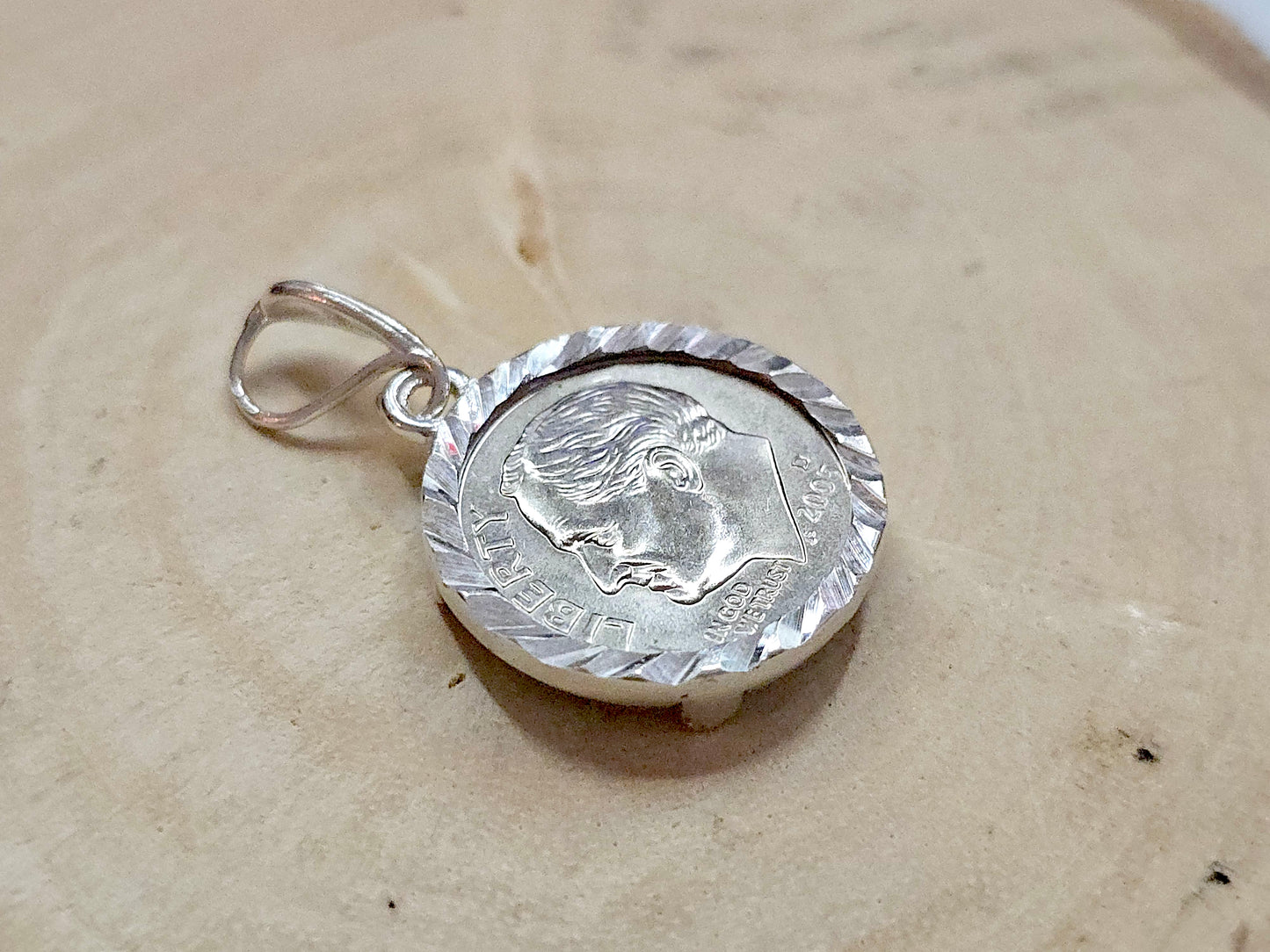 925 Sterling Silver Prong Back Diamond Cut Bezel for 18mm Dime 10 Cent Coins