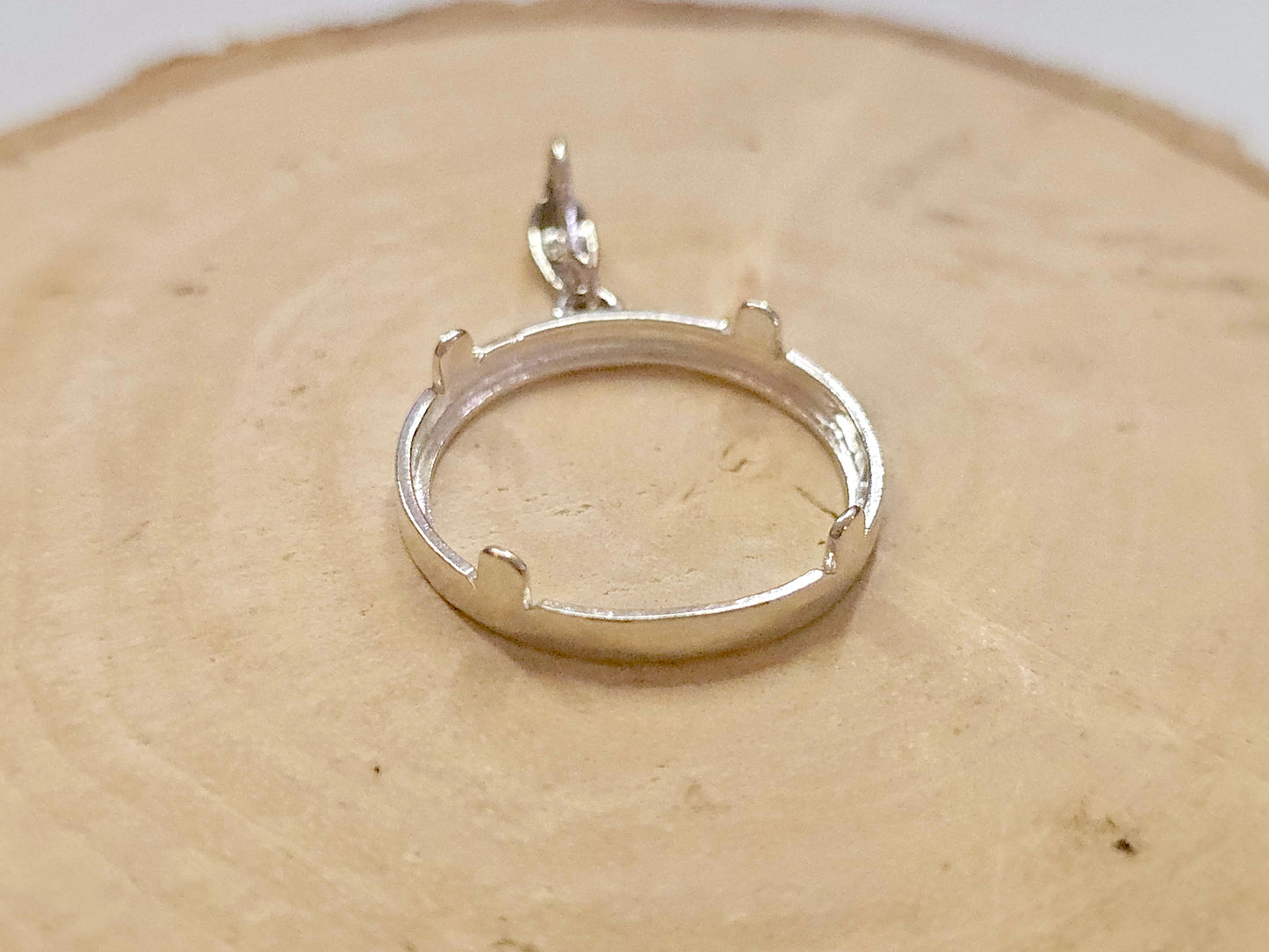 925 Sterling Silver Prong Back Diamond Cut for 22mm Nickel 5 Cent Coins