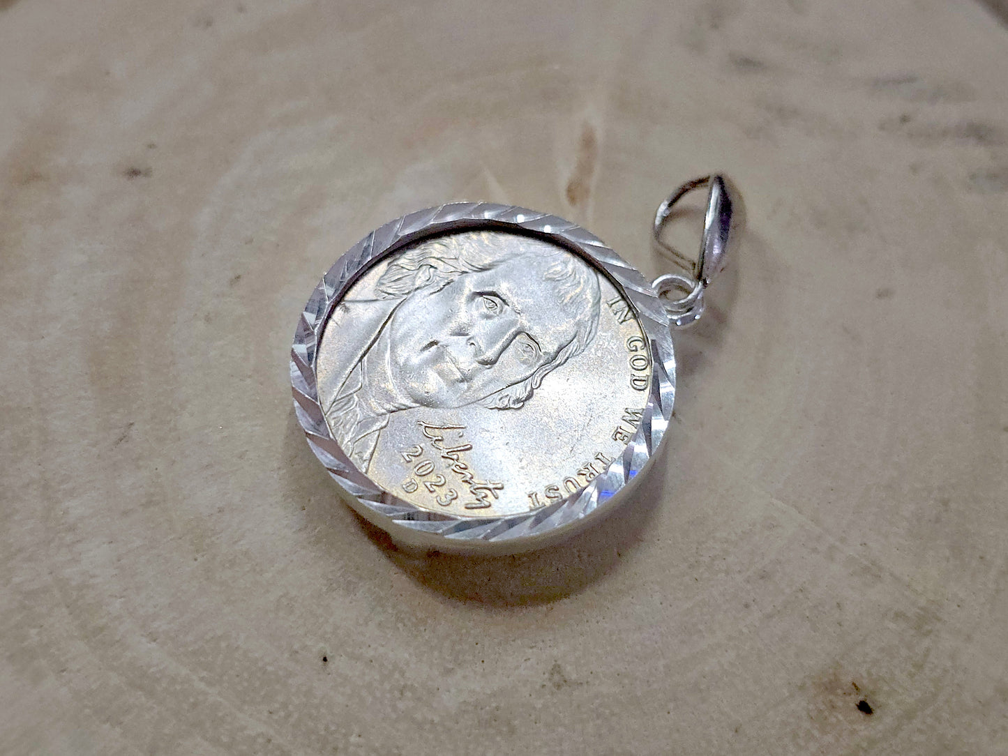 925 Sterling Silver Prong Back Diamond Cut for 22mm Nickel 5 Cent Coins