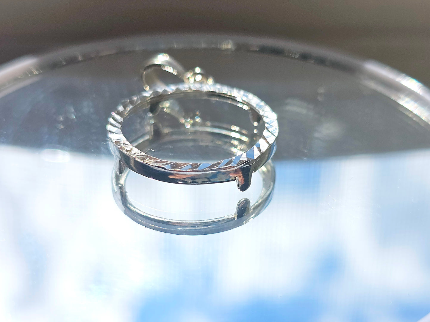 925 Sterling Silver Prong Back Diamond Cut Bezel for 24mm Quarter 25Cent Coins