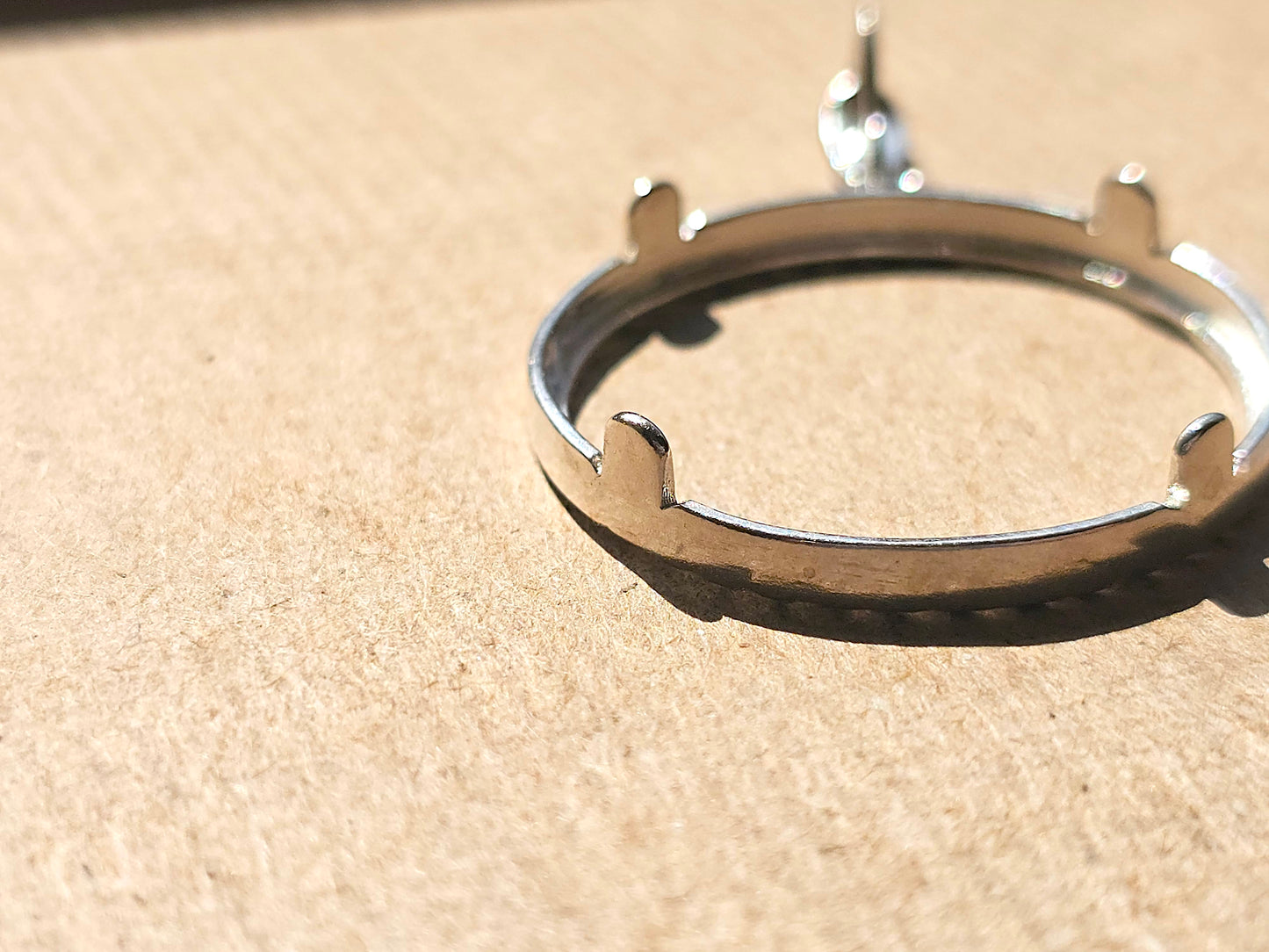 925 Sterling Silver Prong Back Diamond Cut Bezel for 26mm Coins