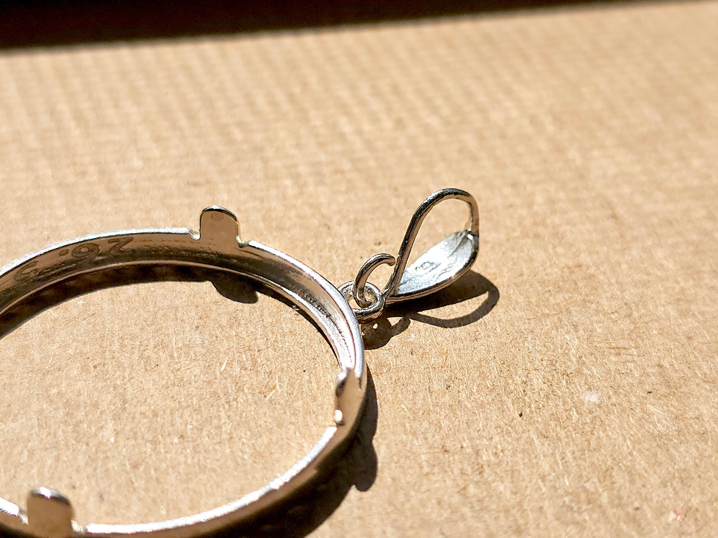 925 Sterling Silver Prong Back Diamond Cut Bezel for 26mm Coins