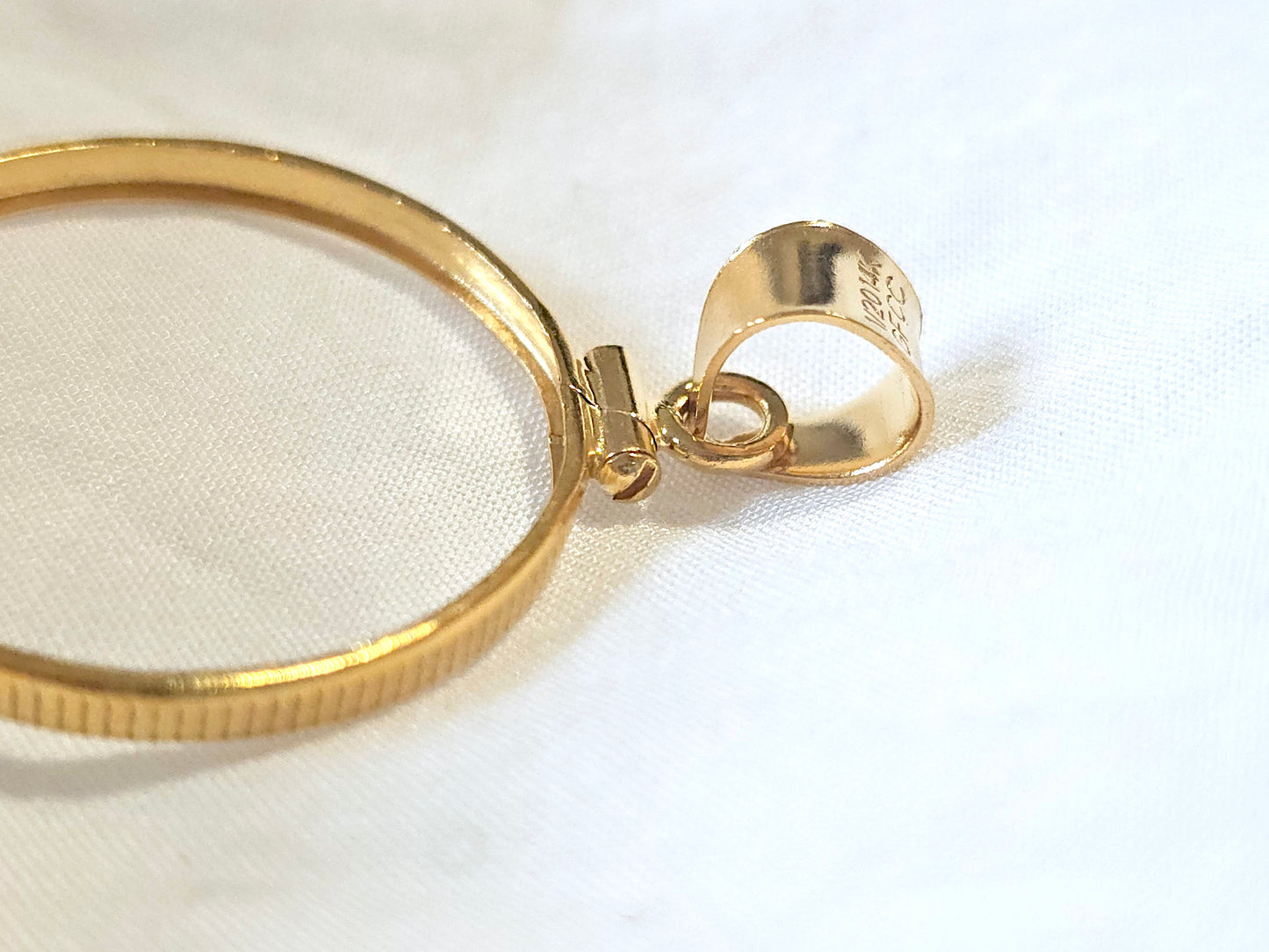 14K Gold Filled Screw Top Coin Edge Bezel for 24mm Quarters 25 Cents Coins