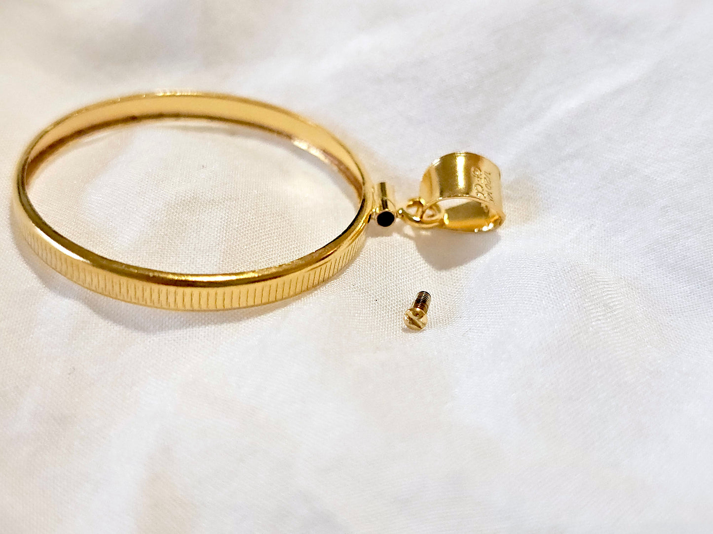 14K Gold Filled Screw Top Coin Edge Bezel for 30mm Half Dollar 50 Cents Coins