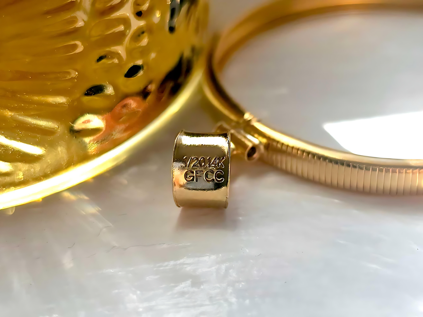 14K Gold Filled Screw Top Coin Edge Bezel for 38mm 1 Dollar Coins