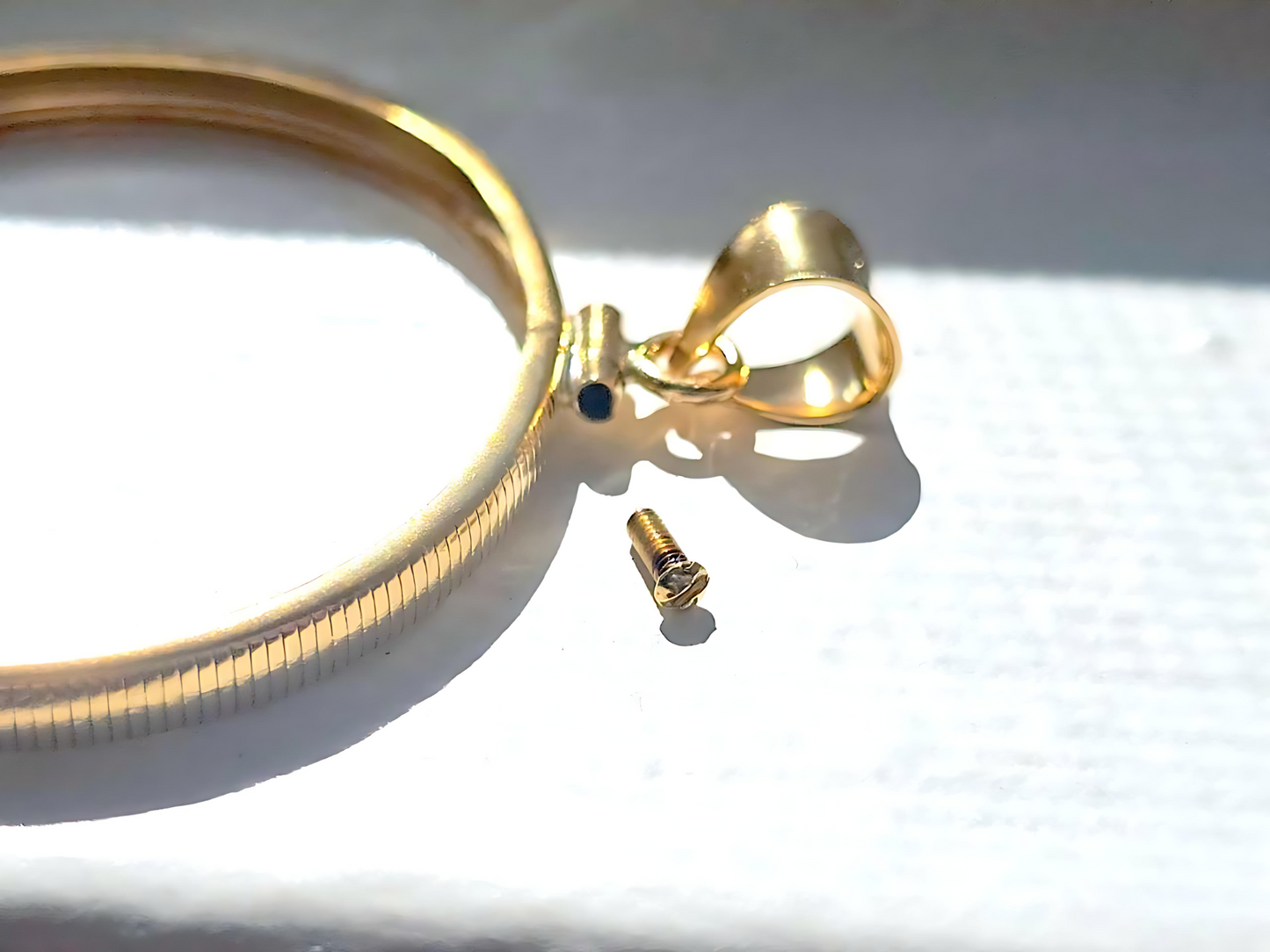 14K Gold Filled Screw Top Coin Edge Bezel for 38mm 1 Dollar Coins