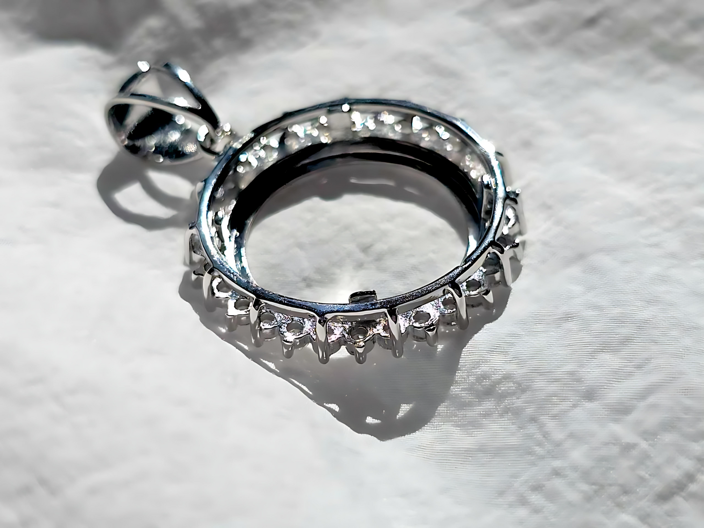 925 Sterling Silver Prong Back Cubic Zirconia CZ Halo Bezel for 18mm Dime 10 Cent Coins