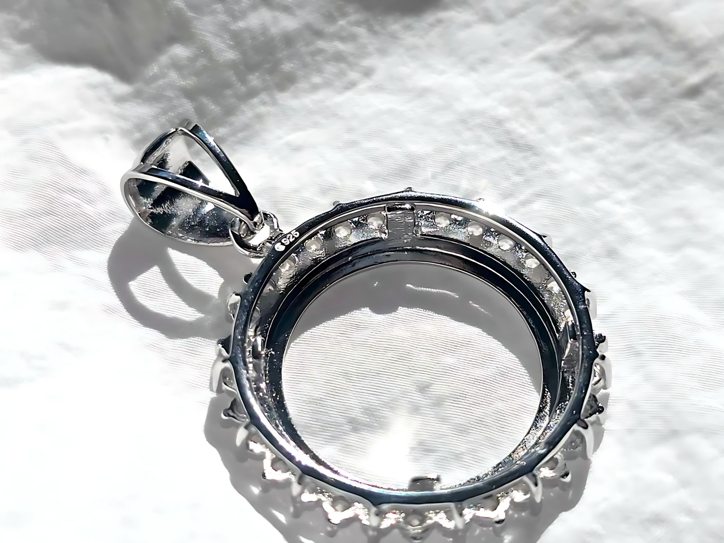 925 Sterling Silver Prong Back Cubic Zirconia CZ Halo Bezel for 18mm Dime 10 Cent Coins