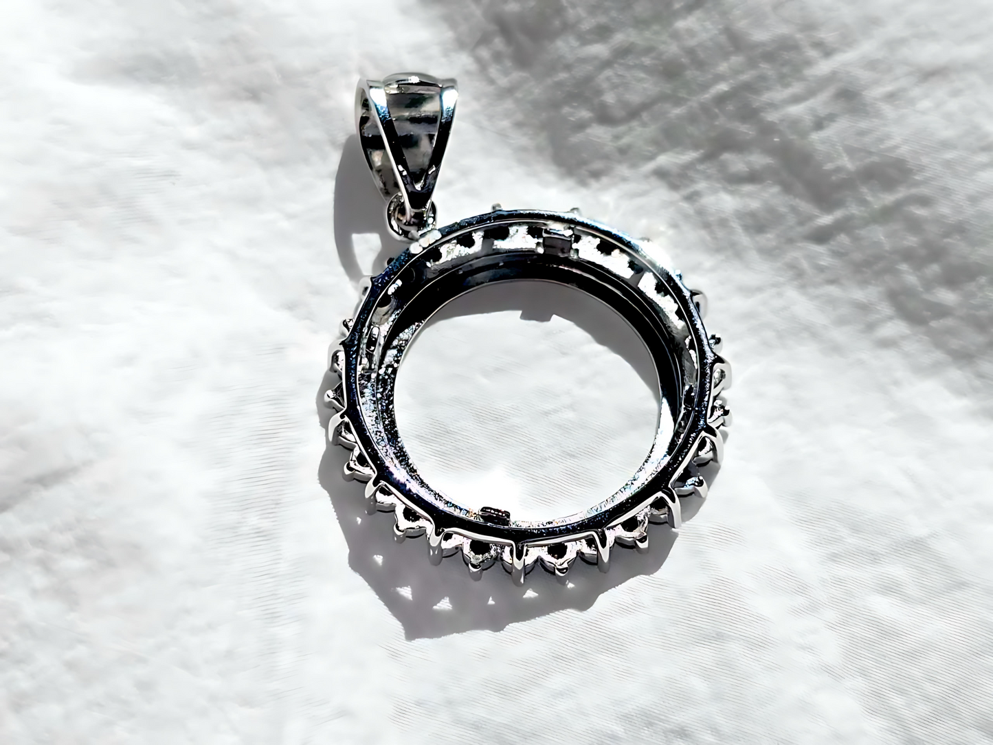 925 Sterling Silver Prong Back Cubic Zirconia CZ Halo Bezel for 18mm Dime 10 Cent Coins