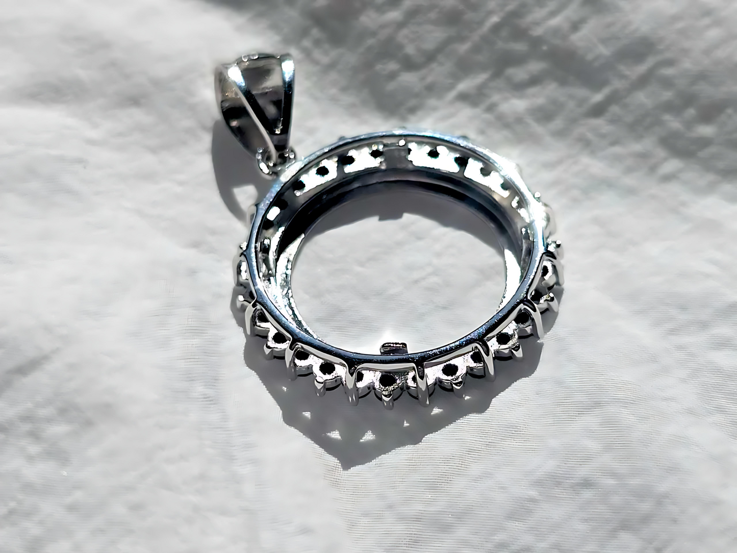 925 Sterling Silver Prong Back Cubic Zirconia CZ Halo Bezel for 18mm Dime 10 Cent Coins