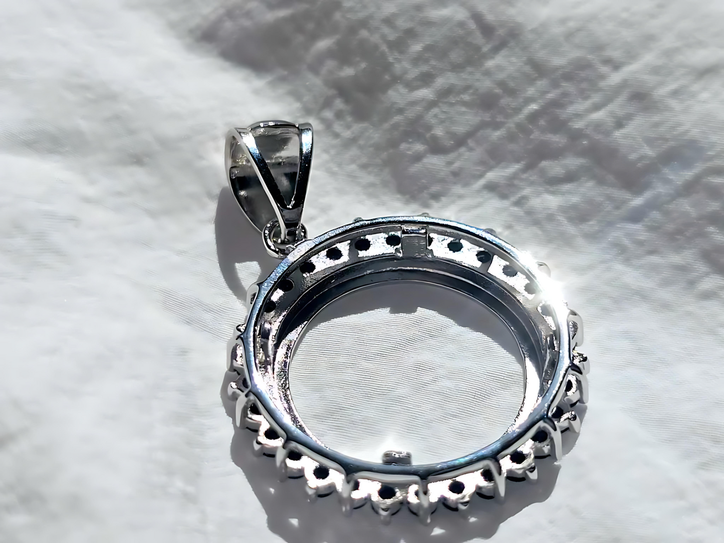 925 Sterling Silver Prong Back Cubic Zirconia CZ Halo Bezel for 18mm Dime 10 Cent Coins