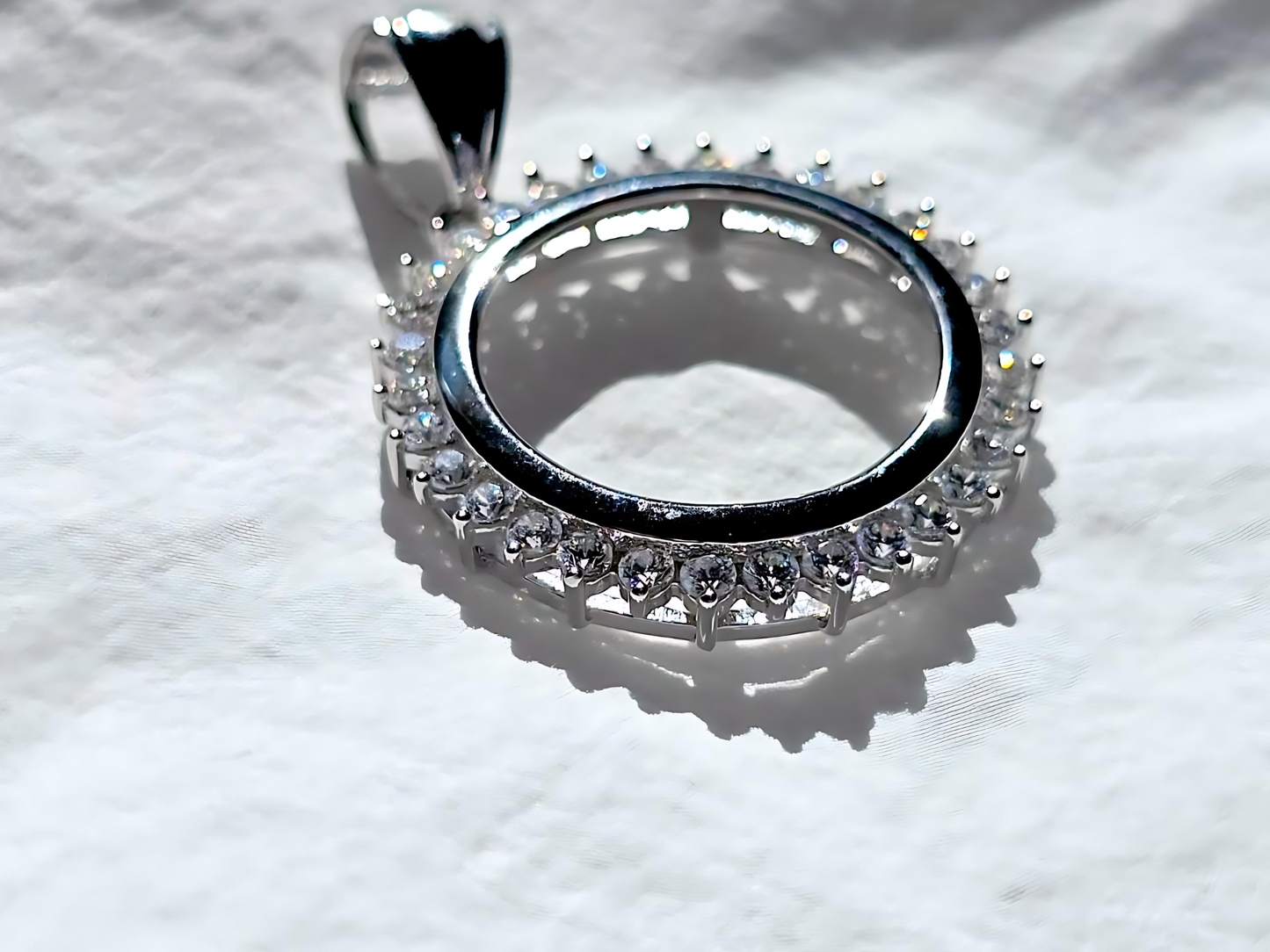 925 Sterling Silver Prong Back Cubic Zirconia CZ Halo Bezel for 19mm Penny 1 Cent Coins