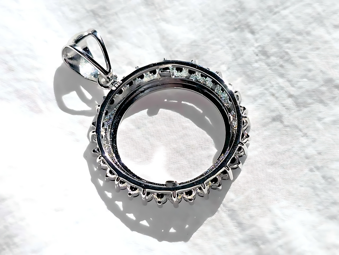 925 Sterling Silver Prong Back Cubic Zirconia CZ Halo Bezel for 19mm Penny 1 Cent Coins