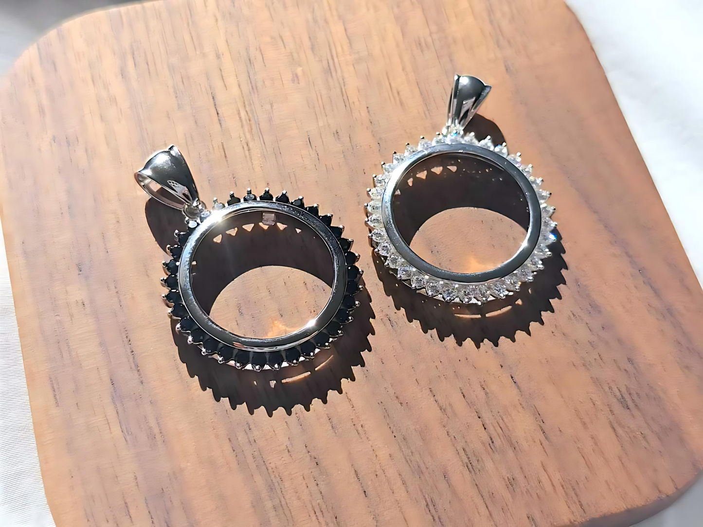 925 Sterling Silver Prong Back Cubic Zirconia CZ Halo Bezel for 21mm Nickel 5 Cent Coins