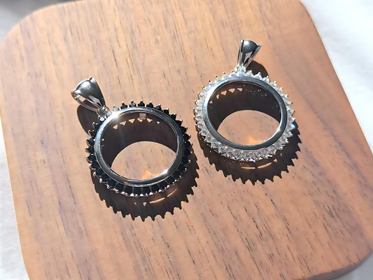 925 Sterling Silver Prong Back Cubic Zirconia CZ Halo Bezel for 21mm Nickel 5 Cent Coins