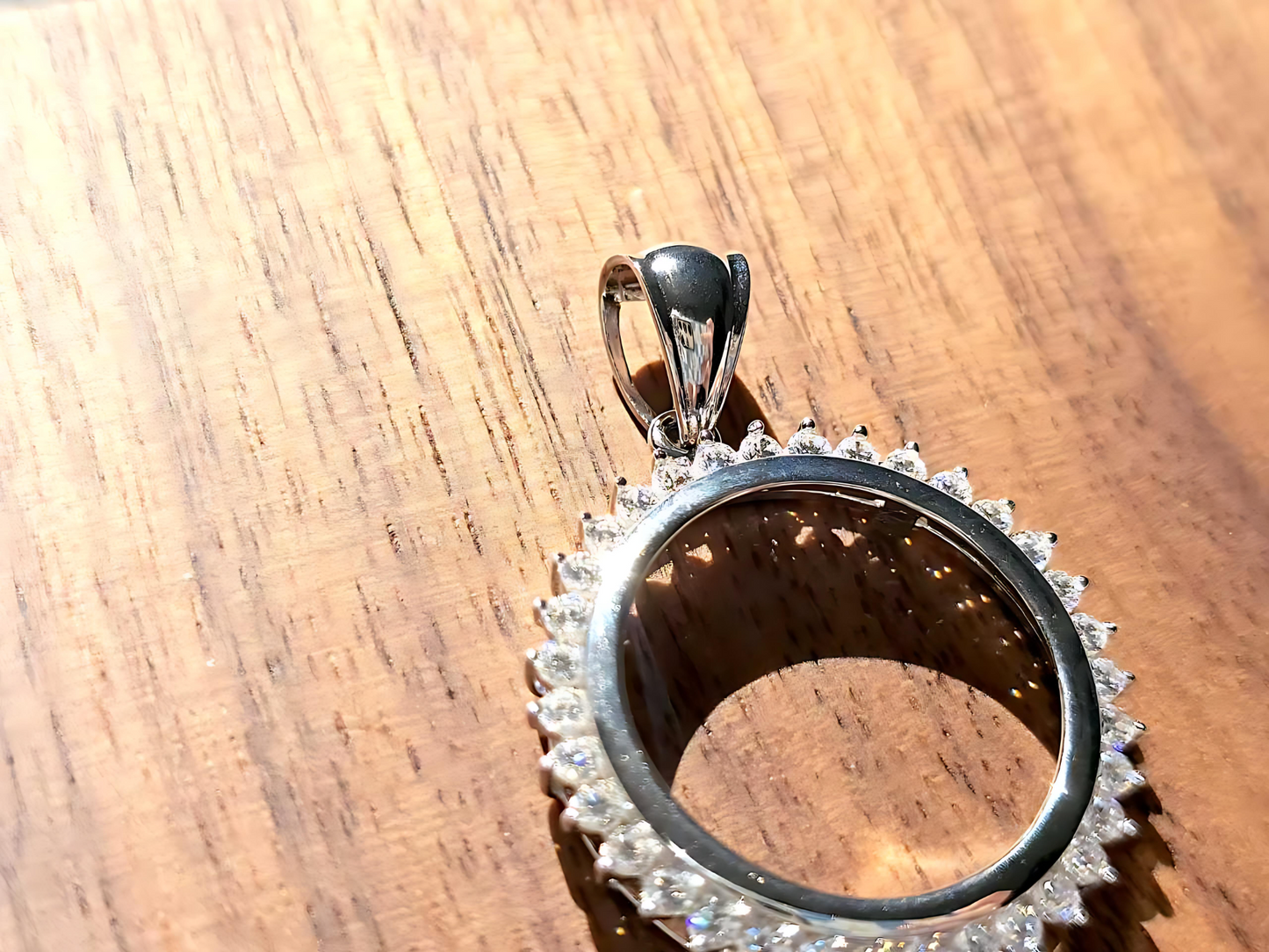 925 Sterling Silver Prong Back Cubic Zirconia CZ Halo Bezel for 21mm Nickel 5 Cent Coins