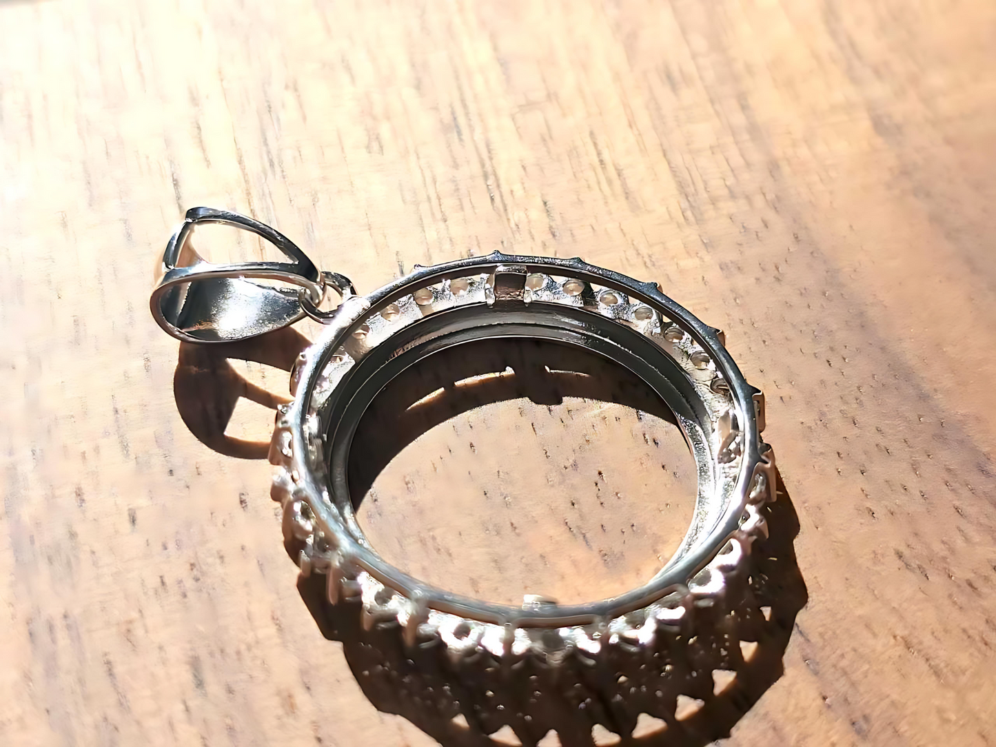 925 Sterling Silver Prong Back Cubic Zirconia CZ Halo Bezel for 21mm Nickel 5 Cent Coins