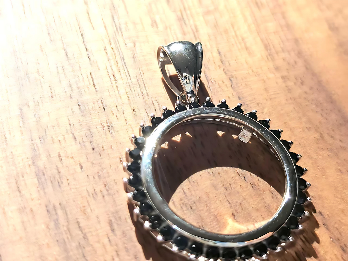 925 Sterling Silver Prong Back Cubic Zirconia CZ Halo Bezel for 21mm Nickel 5 Cent Coins