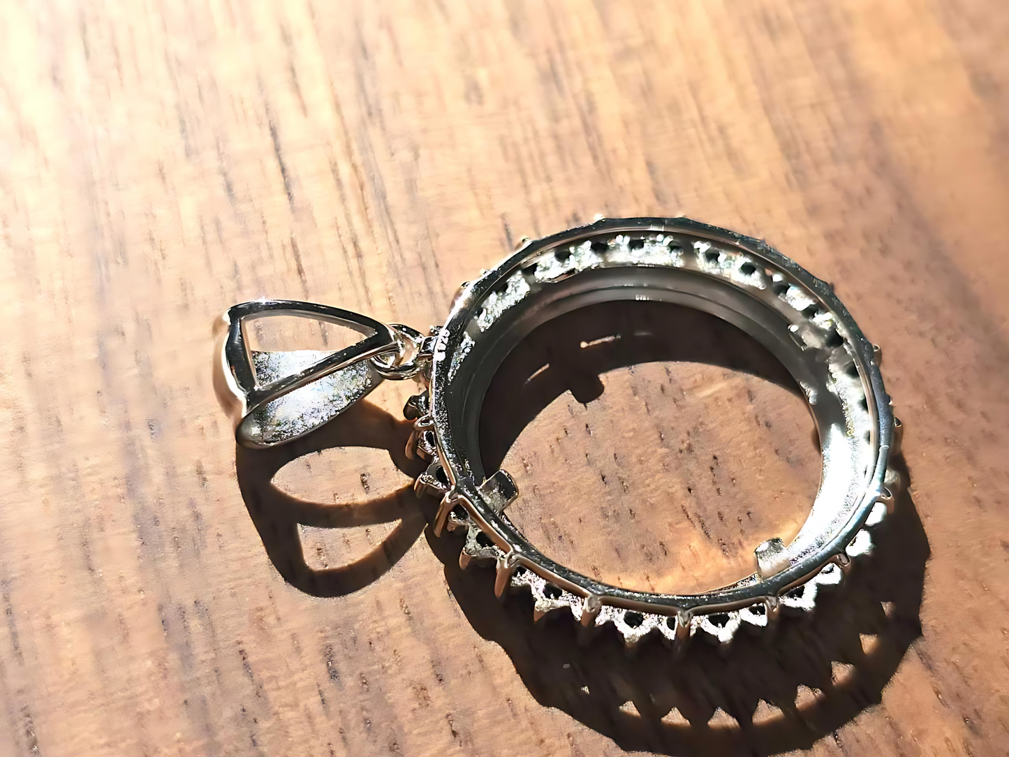 925 Sterling Silver Prong Back Cubic Zirconia CZ Halo Bezel for 21mm Nickel 5 Cent Coins