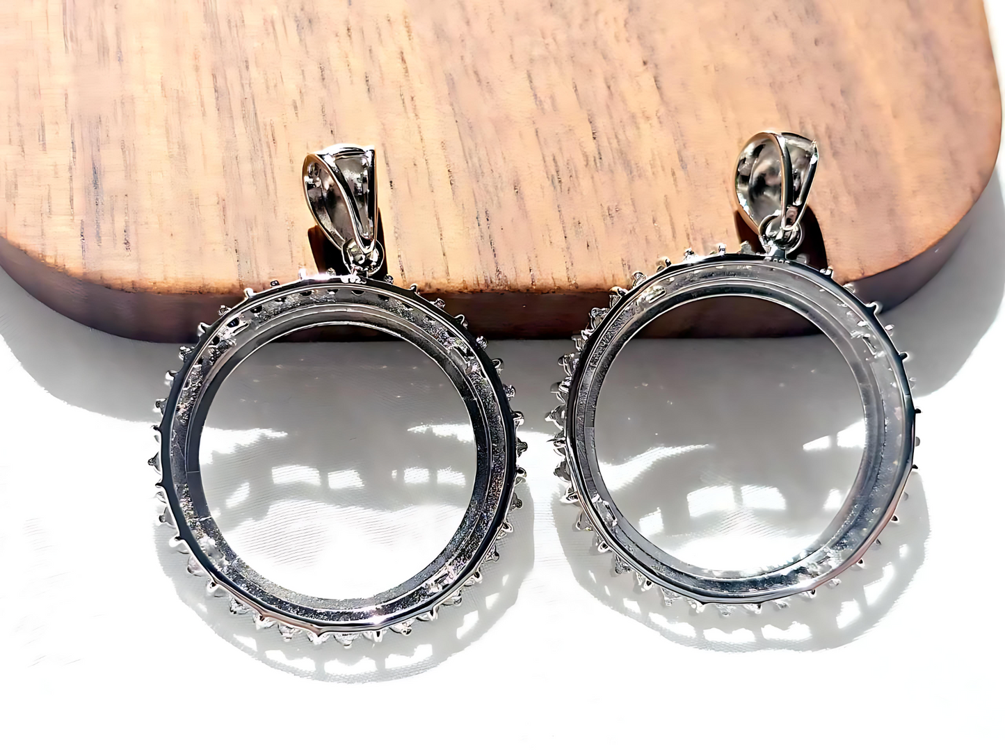 925 Sterling Silver Prong Back Cubic Zirconia CZ Halo Bezel for 24mm Quarter 25Cent Coins